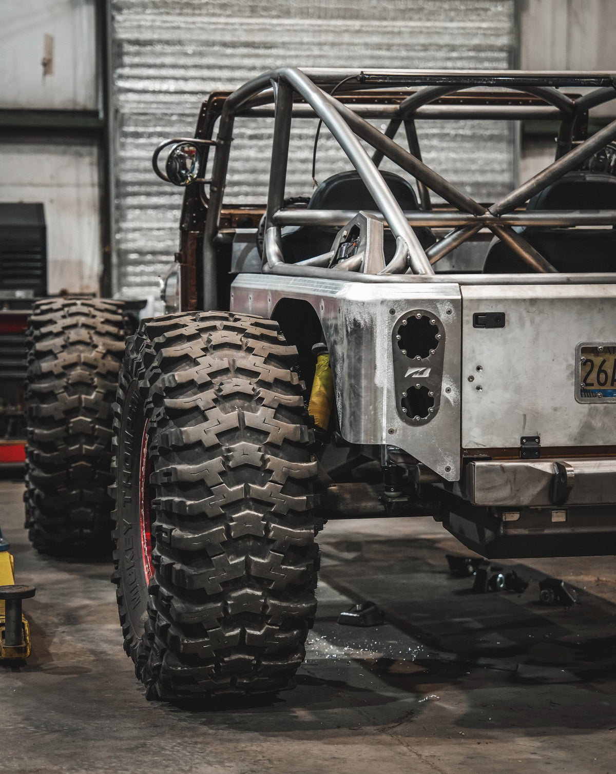 Aluminum 15" Stretch Over the Rail Corner Armor for Jeep YJ Motobilt