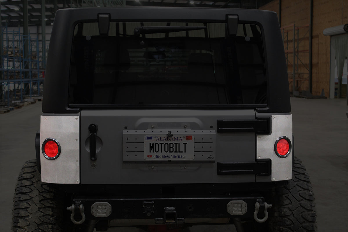 Steel Rear Corner Armor w/ Round Taillight Holes for Jeep JKU Motobilt