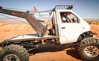 The Peck Bros Bring Their Mini-Wrecker to Sand Hollow