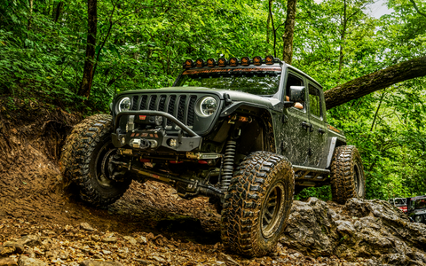 Motobilt Joins the Great American Crawl at S.M.O.R.R.