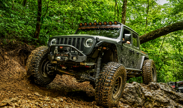 Motobilt Joins the Great American Crawl at S.M.O.R.R.