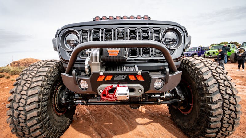 Gladius Frame Chop Bumper with Bull Bar for Jeep JK/JL/JT - fits WARN M8274 Motobilt