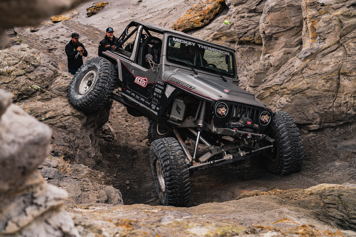 Poly Performance Jeep Front Half Frame Kit for Jeep TJ, LJ & YJ – Motobilt