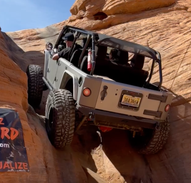 Aluminum Rear Highline Fenders for Jeep JK/JKU Motobilt