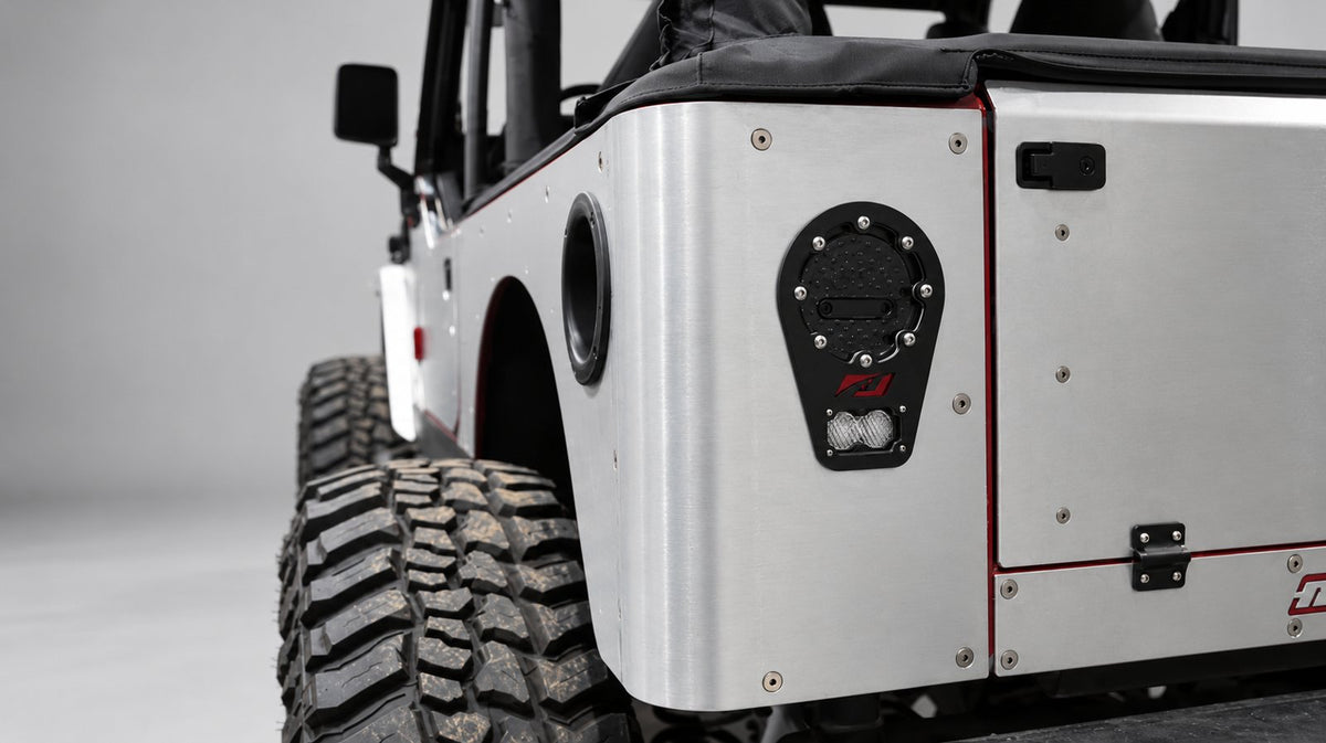 Corner Armor for Fold Down Tailgate - With Tail Light System - Jeep Wrangler TJ 96-06 - Aluminum