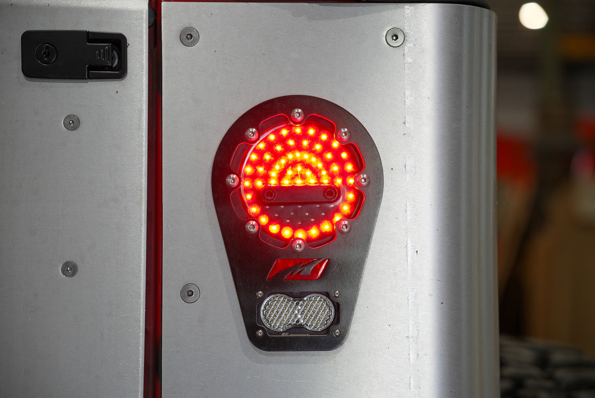 Corner Armor for Fold Down Tailgate - With Tail Light System - Jeep Wrangler TJ 96-06 - Aluminum
