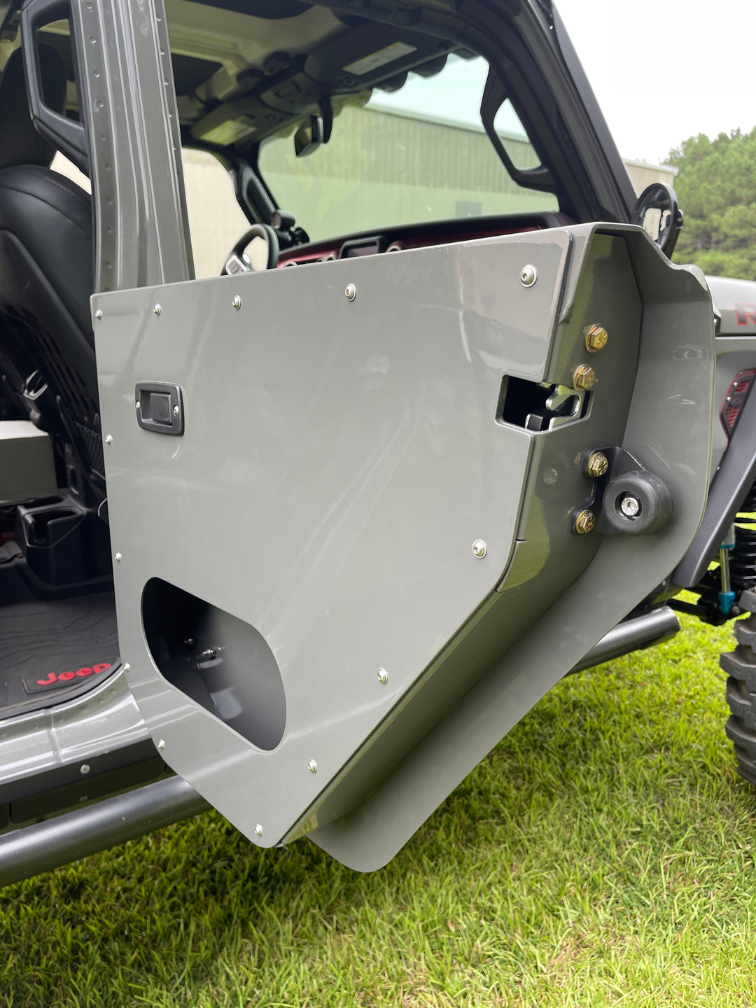 Aluminum Rear Half Doors for Jeep JL/JLU/JT - Motobilt