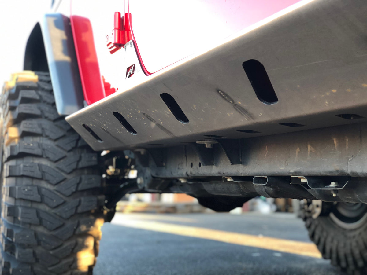 Heavy Duty Jeep Rocker Guards and Sliders |YJ TJ JK JKU JL JT – Motobilt