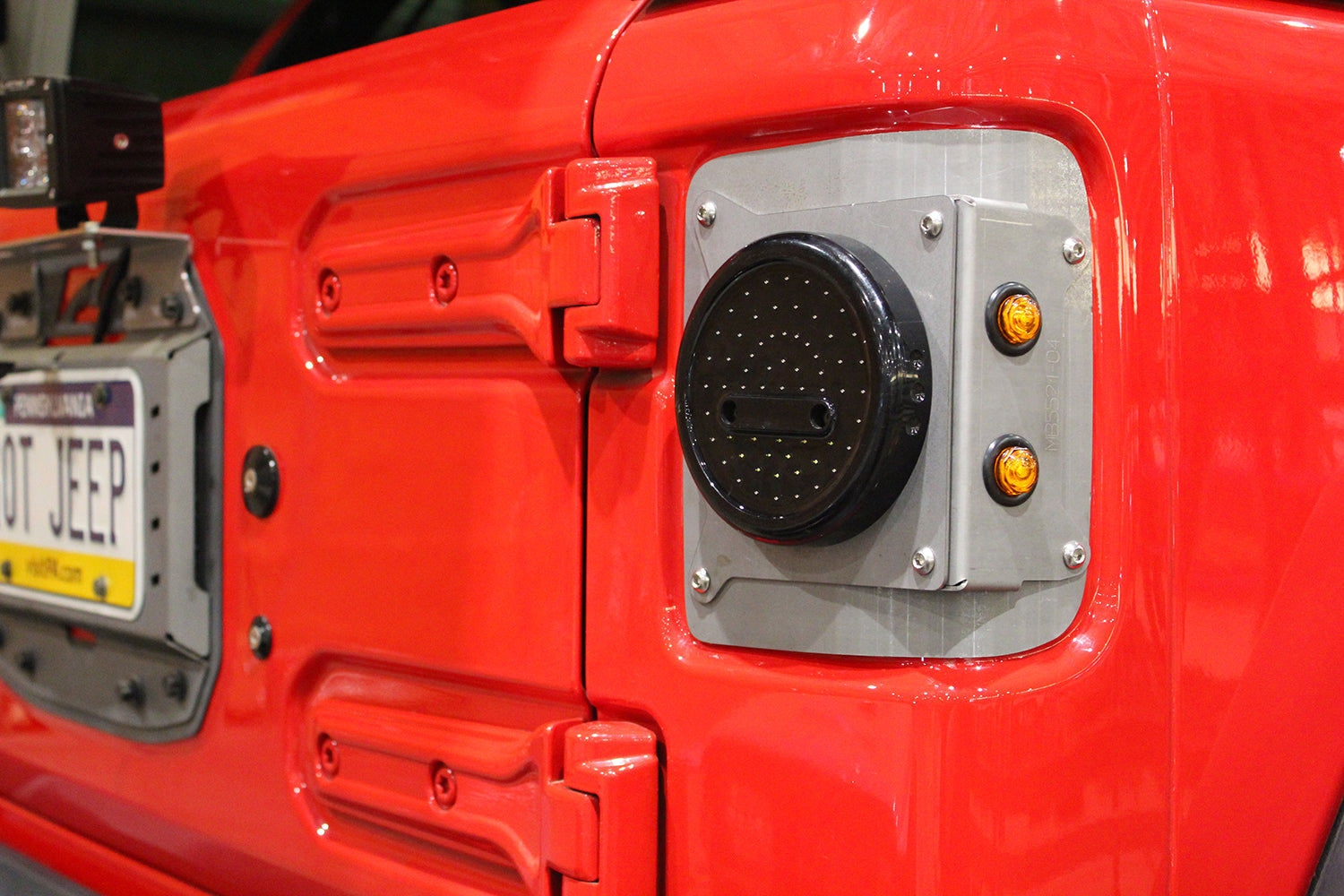 Round Tail Light Conversion Kit for Jeep JL w/o Sensors - Motobilt