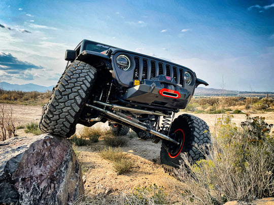 Tomahawk Frame Chop Front Bumper for Jeep JK, JL, JT - Motobilt