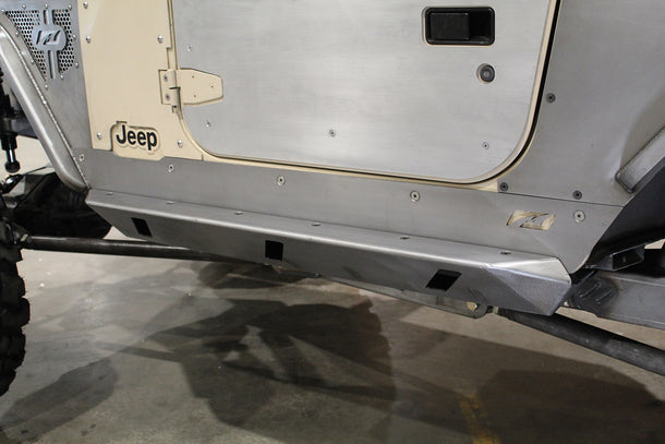 Crusher Rocker Guards with Boat Side Steps for Jeep TJ – Motobilt